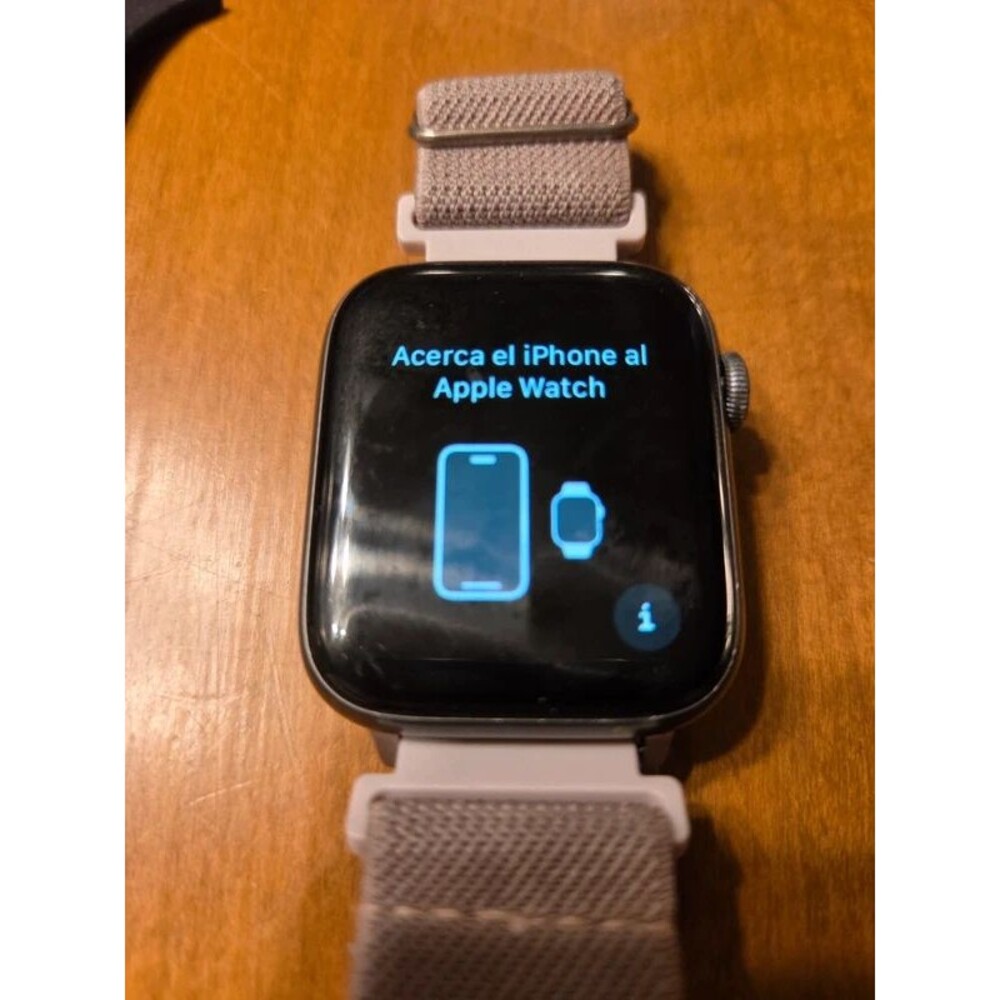 Apple Watch Series 4 Nike 44mm GPS Black Beige Band Fully Functional